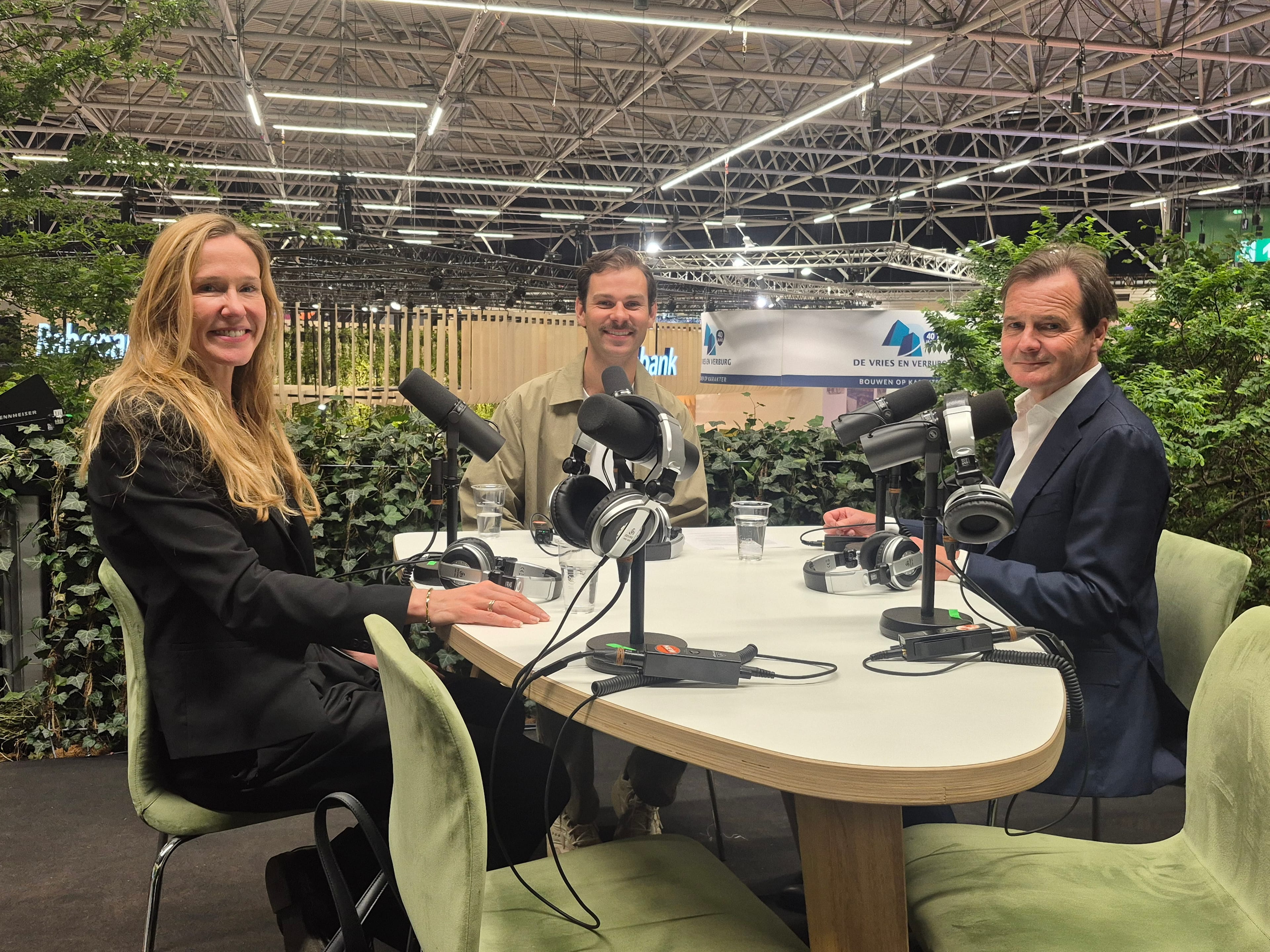 Partners Madelon van der Tol en Jeppe de Boer te gast in de podcast van Overwaarde