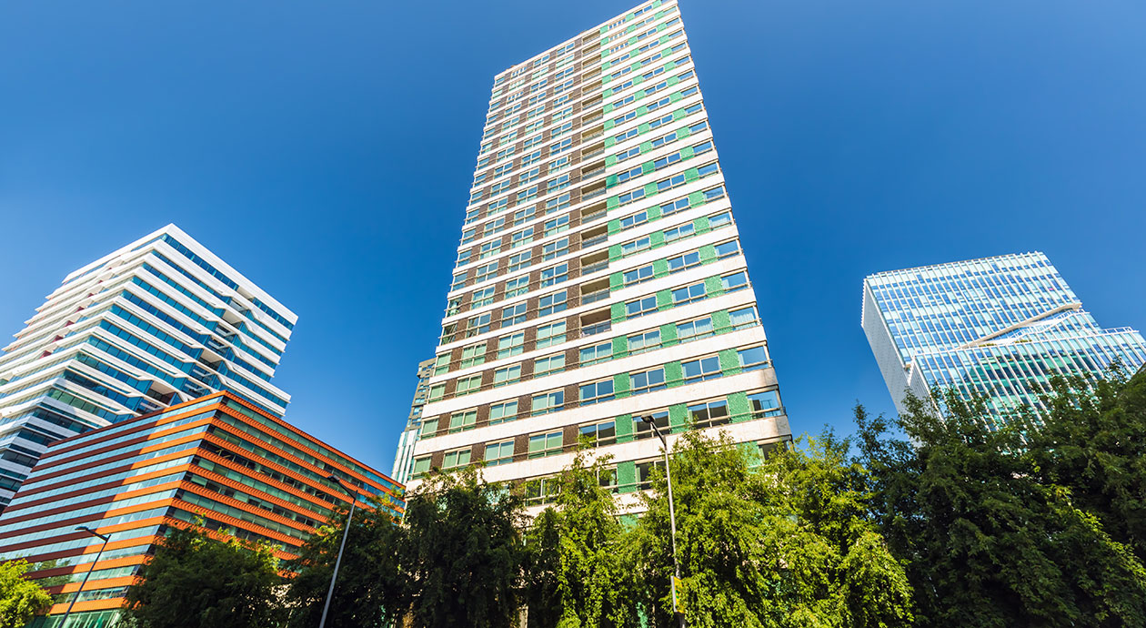 Kantoren en woningen aan de Zuidas in Amsterdam