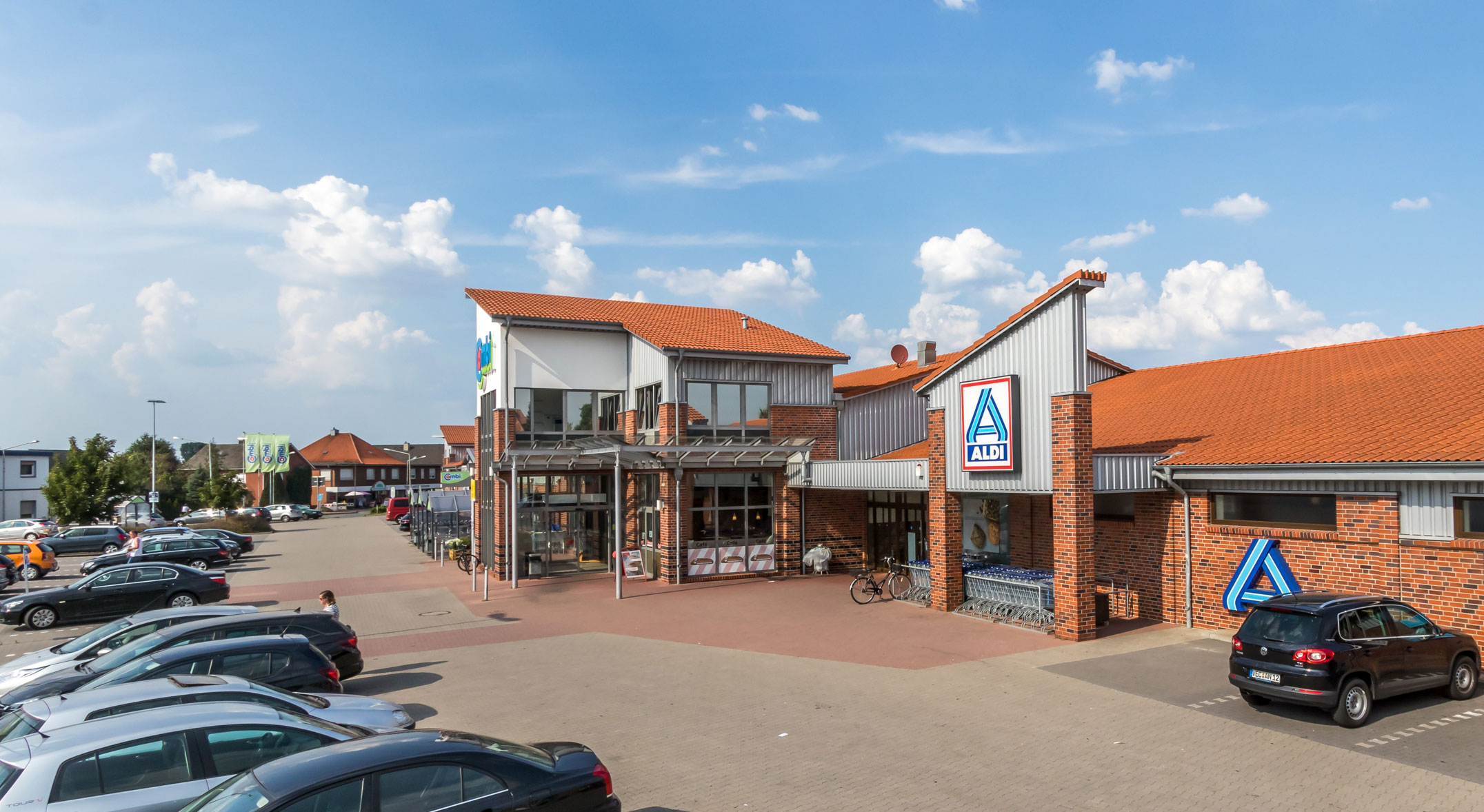 Duits Nederlands Supermarkt Fonds | Aldi & Combi | Vechta, Duitsland